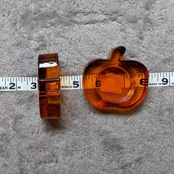 Two Pumpkin Tealight Holders - Picture 2 of 2